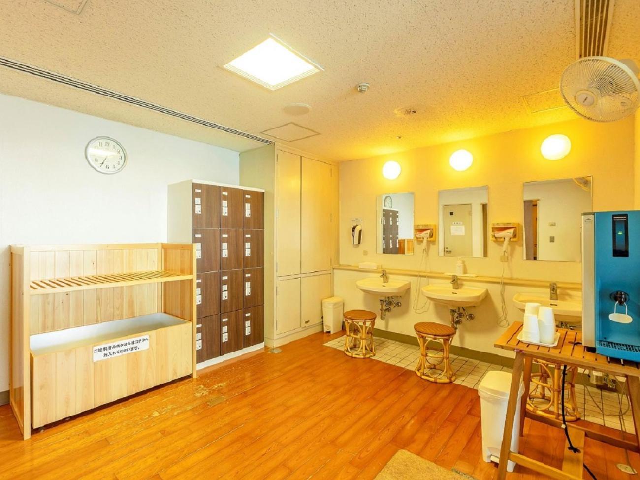 Nichinankaigan Nango Prince Hotel Bagian luar foto